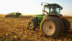 2025 yilda 50 akr fermalar uchun 3 ta eng yaxshi traktor